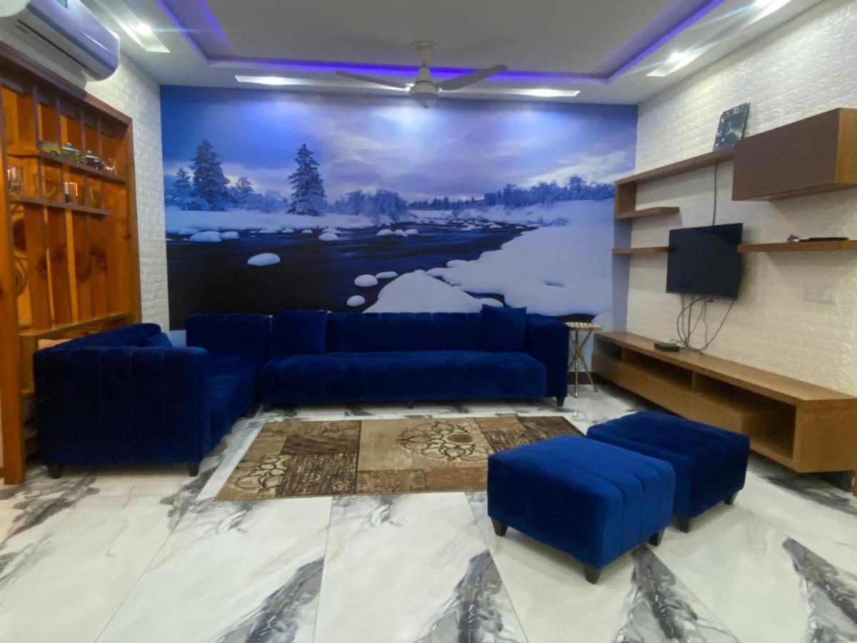 Burj Al Bahria Town Luxury Suites 라호르 외부 사진